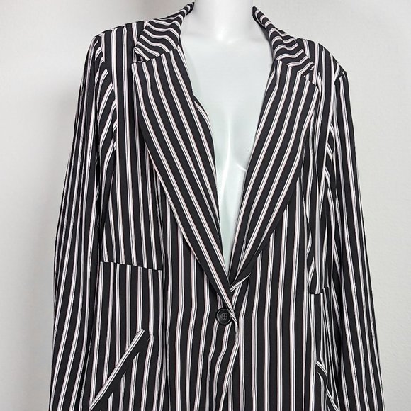 Torrid Black, White And Purple Striped Blazer - Picture 7 of 12